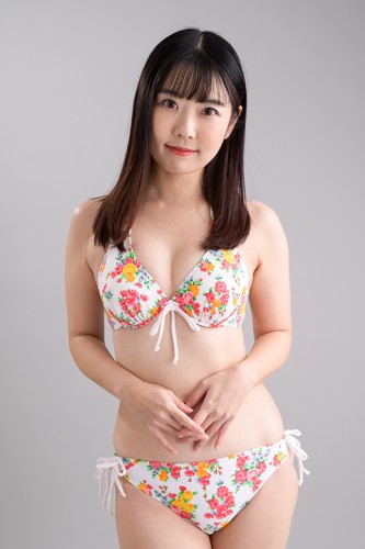 ホワイトレッドフラワー