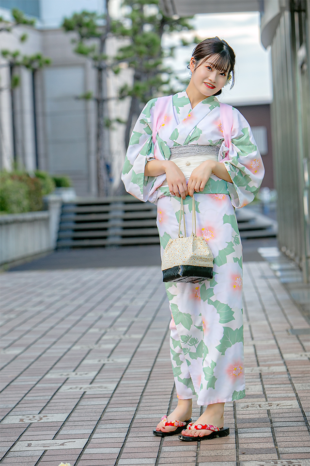 涼森　ゆいさん