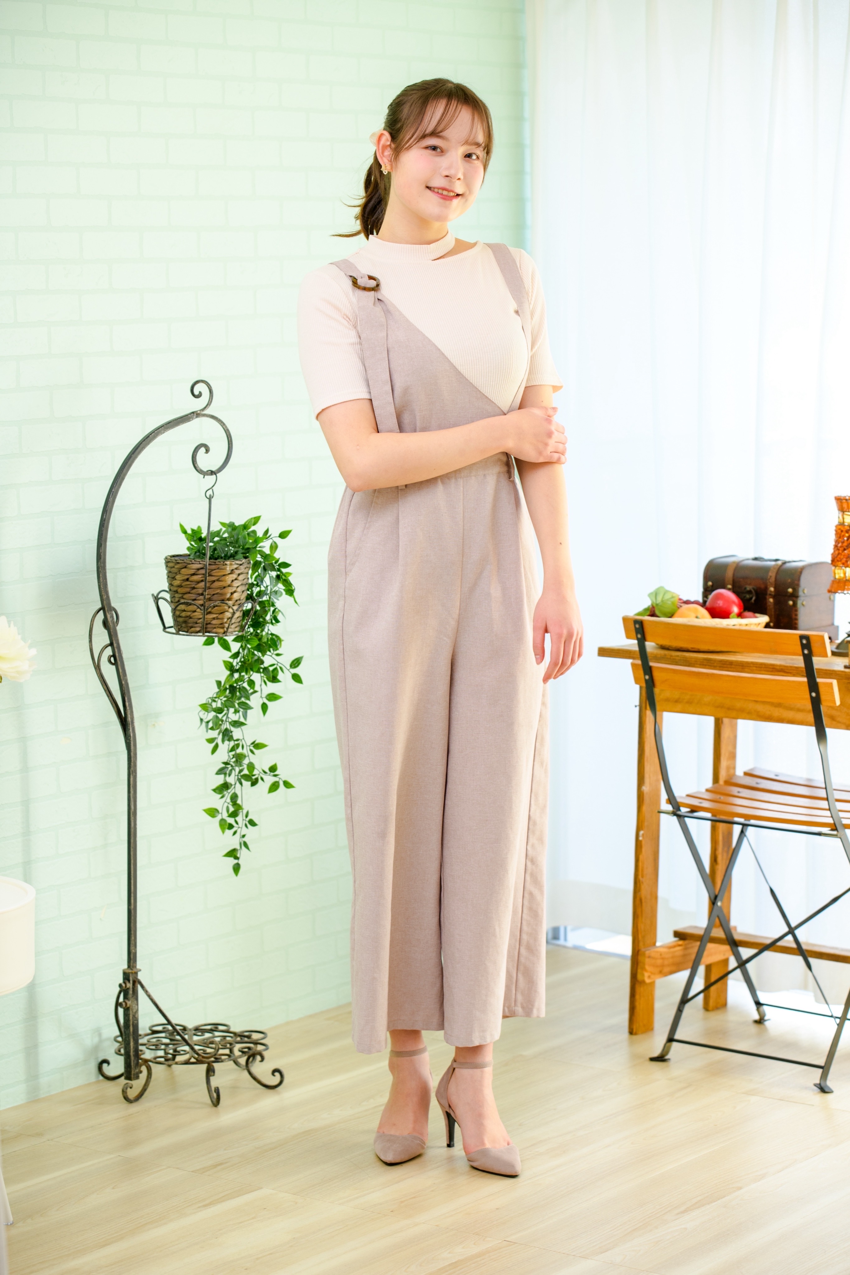 【セット】トップス(クリーム)&サロペット(ベージュ)