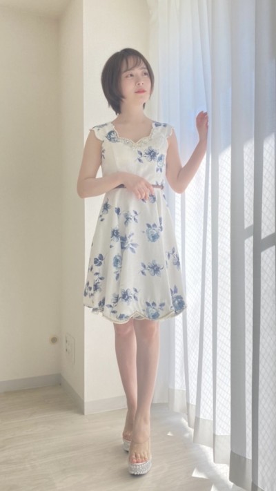 花柄ドレス